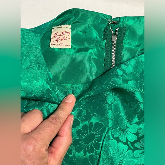 Vintage 60s Brocade Emerald Green Monterey Modes Dress Full Skirt Rockabilly 50s - Picture 7 of 13